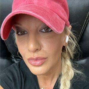 Meet your Posher, Rebecca